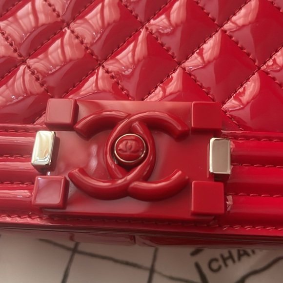 Chanel patent in excellent condition. Clean and in amazing condition. - Picture 3 of 16